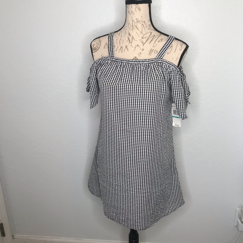 Off the shoulder Dress